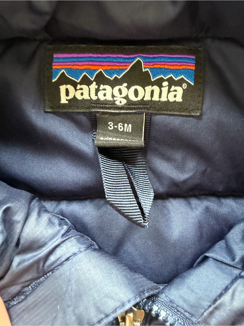 Patagonia Baby Down Sweater Puffer Jacket 3–6M Navy Lightweight - Picture 4 of 5